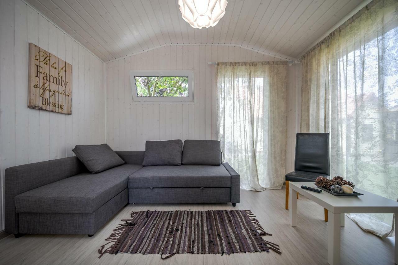 Gerika Guest House Паланга Экстерьер фото